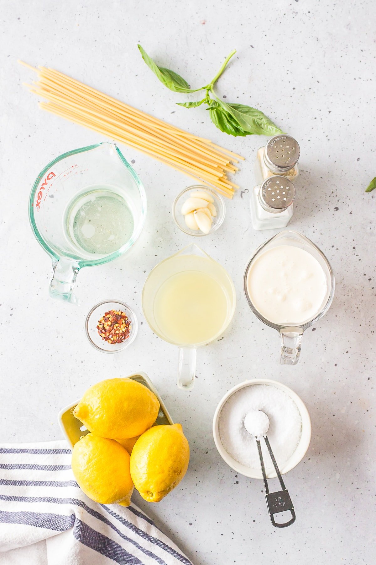 ingredients needed to make lemon garlic pasta