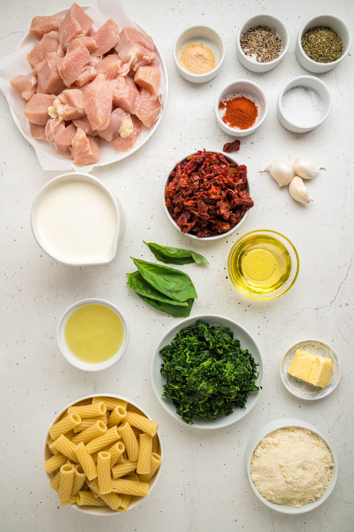 Tuscan chicken pasta ingredients