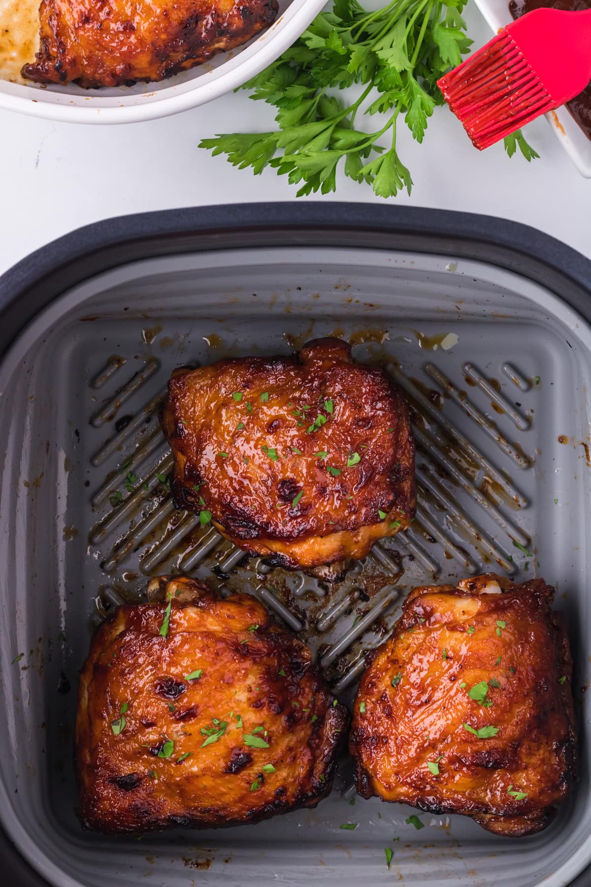 cooked bbq chicken thighs in air fryer