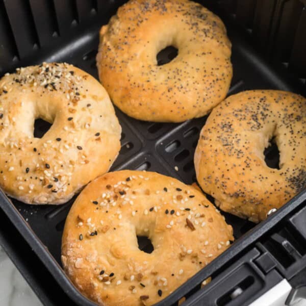 air-fryer-2-ingredient-bagels-feature