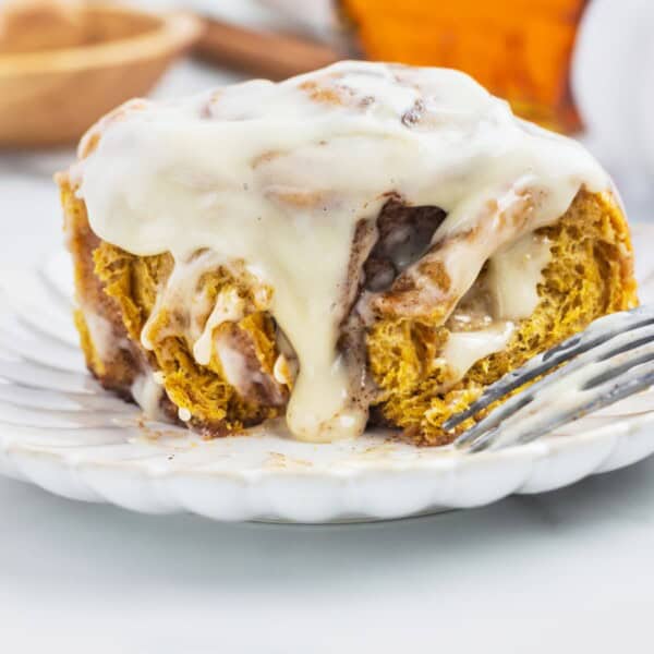 Pumpkin Cinnamon Rolls feature