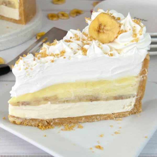 Banana Pudding Cheesecake feature