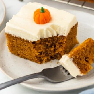 Pumpkin Sheet Cake feature