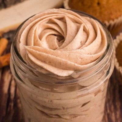 Cinnamon Cream Cheese Frosting feature