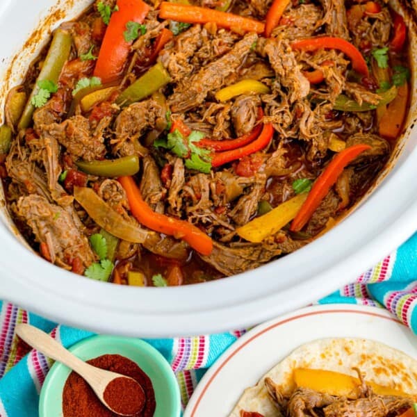 Crockpot Steak Fajitas feature