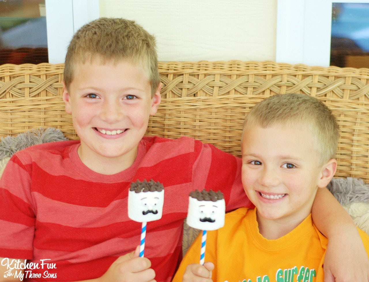 Boys holding Father's Day Marshmallow Pops