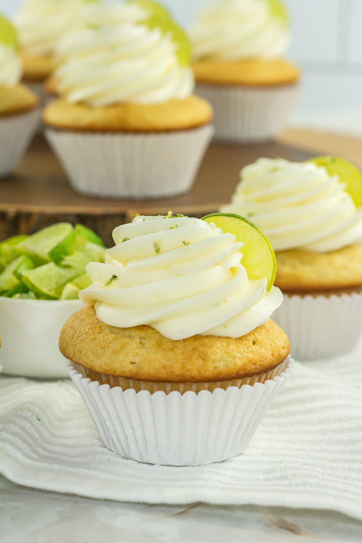 key lime cupcakes with cream cheese frosting