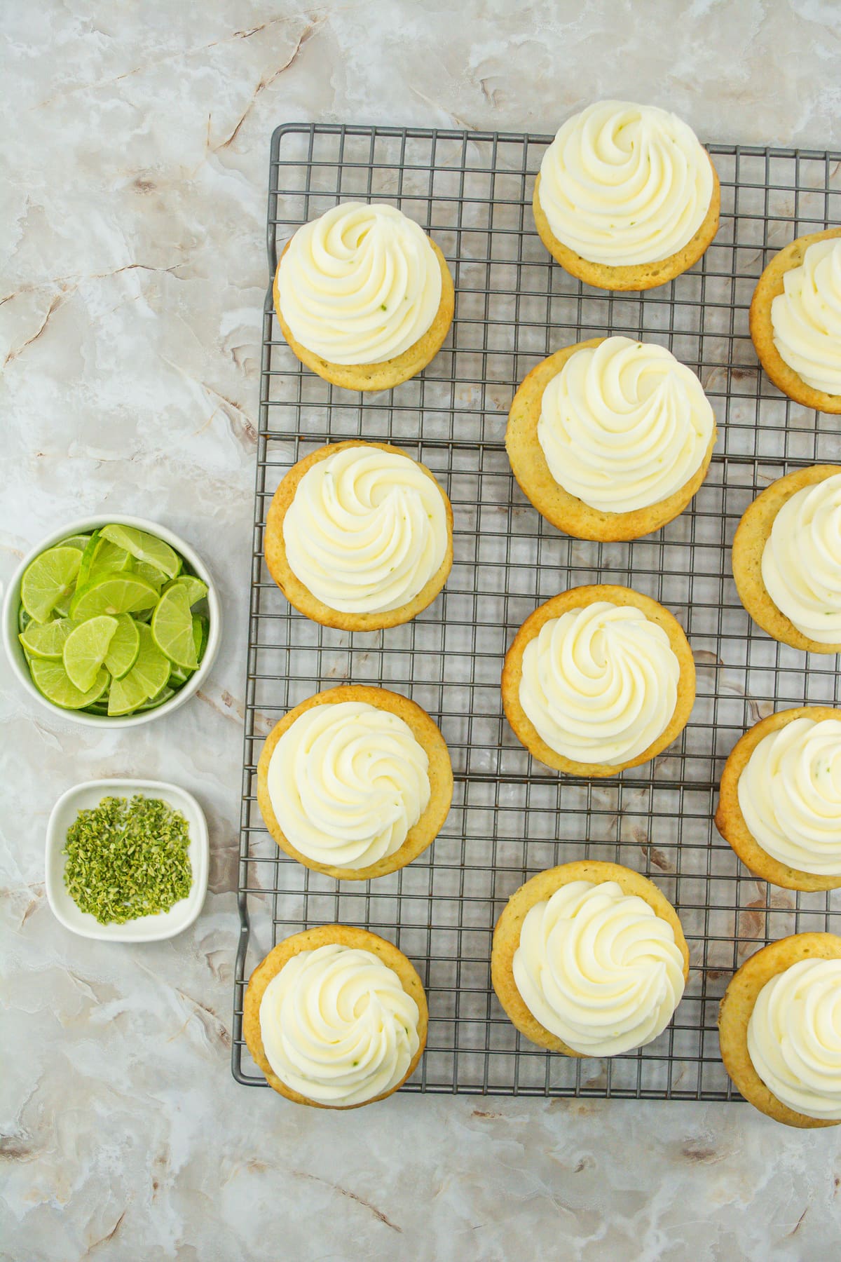 frosting on key lime cupcakes