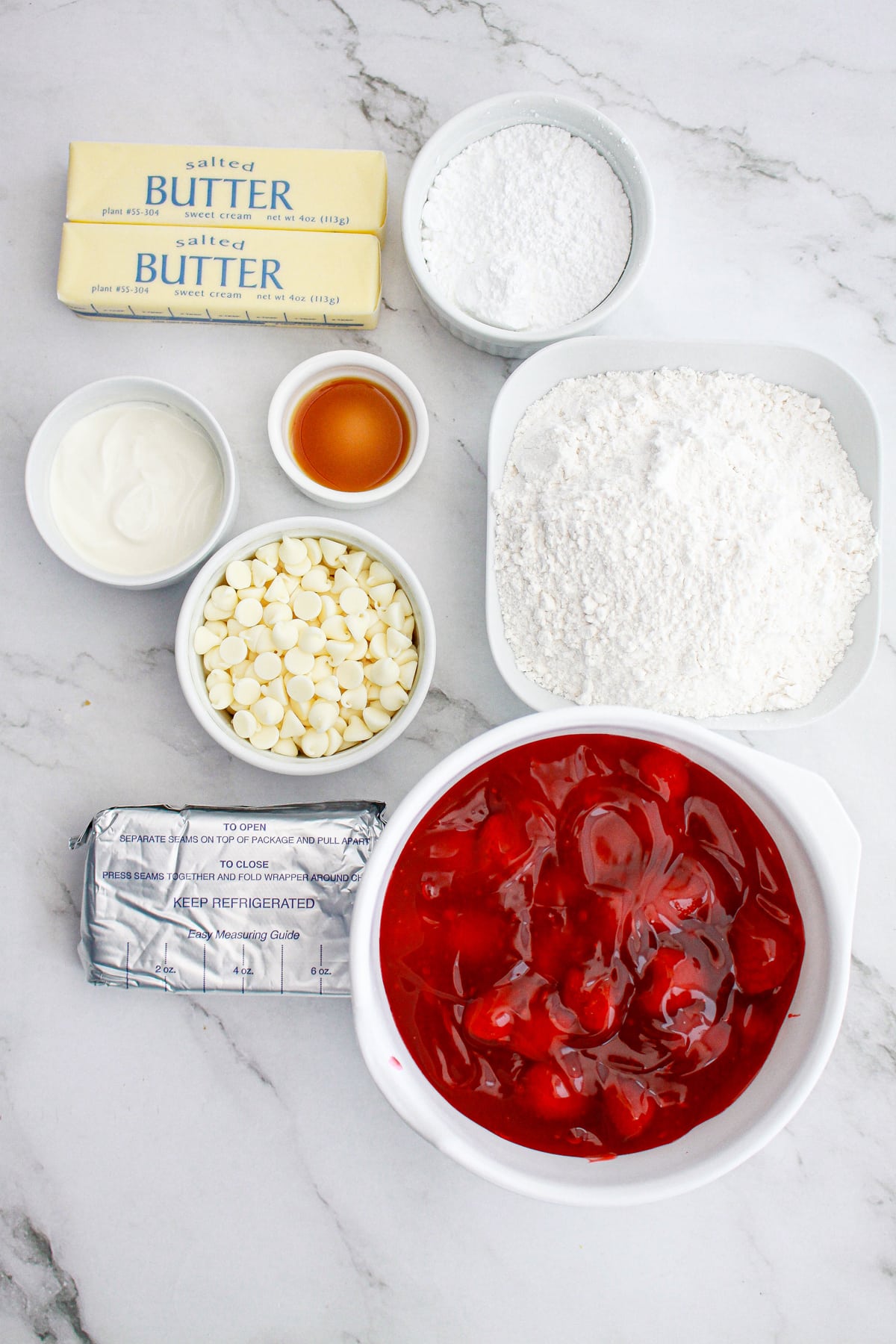 ingredients needed to make strawberry dump cake