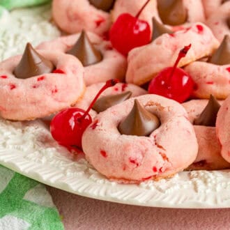 Cherry Blossom Cookies feature