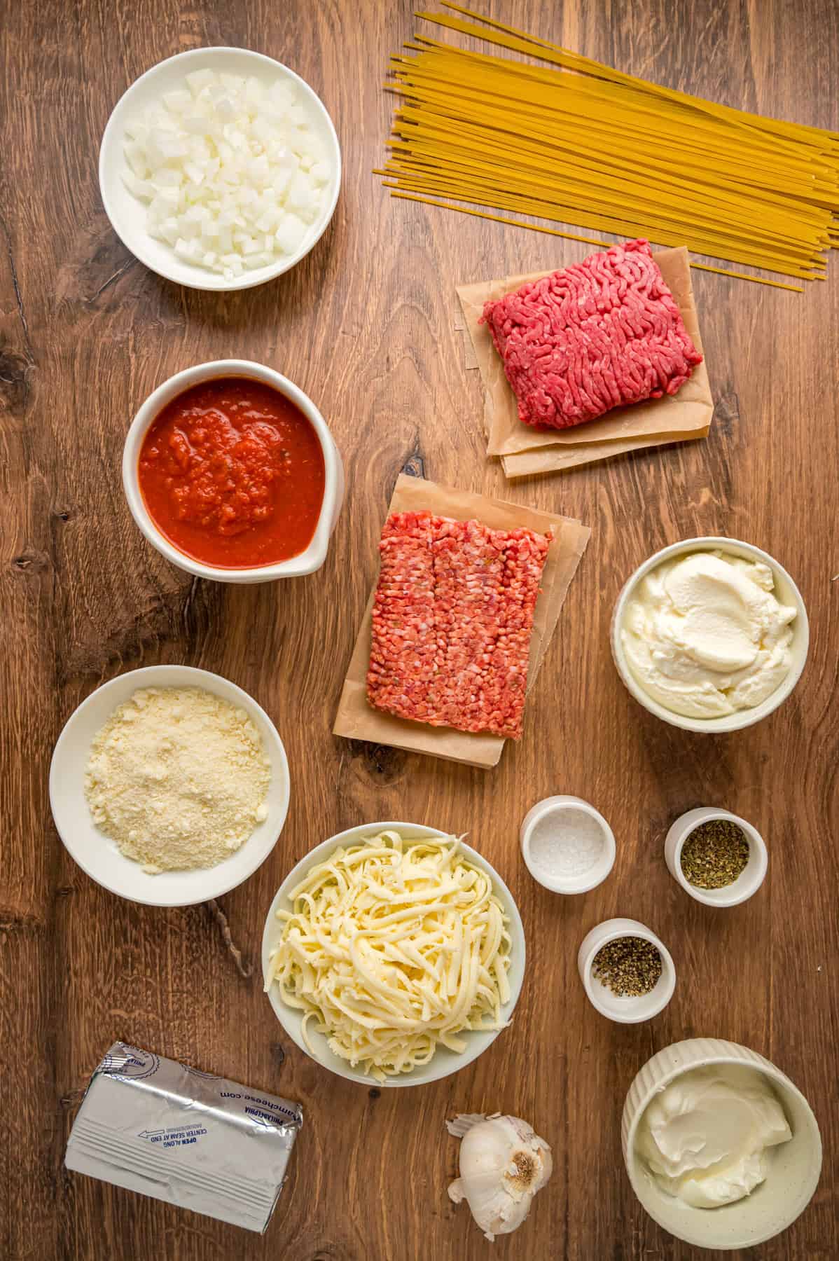 Ingredients needed to make million dollar spaghetti casserole