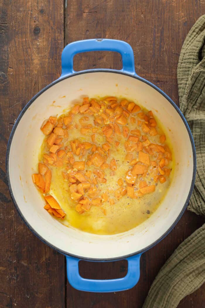 Carrots with flour in a skillet