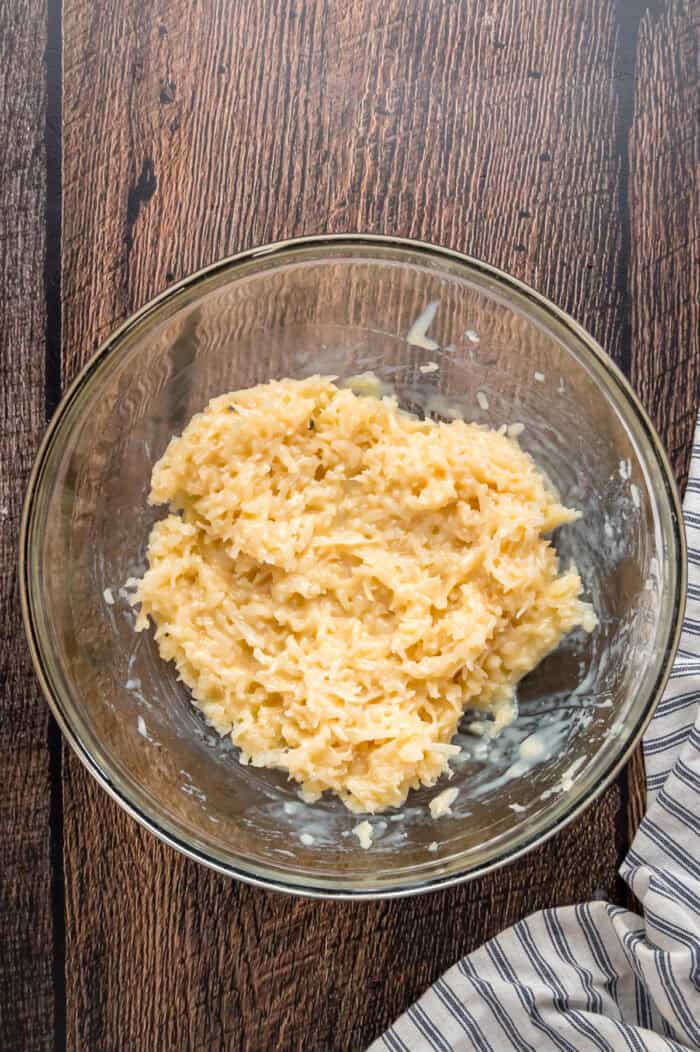 Coconut filling in a bowl
