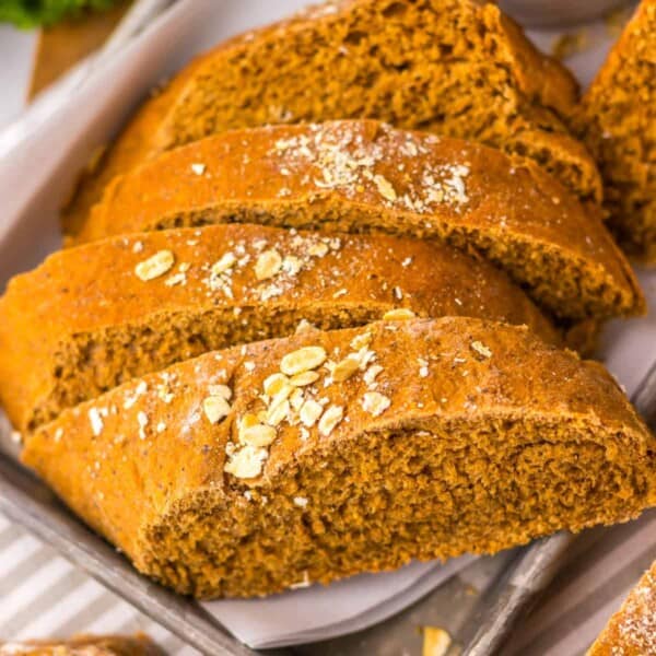 Cheesecake Factory Brown Bread feature