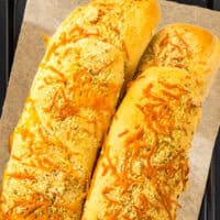 Subway Italian Herbs and Cheese Bread feature