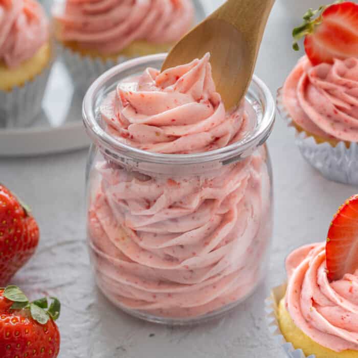Strawberry Cream Cheese Frosting feature
