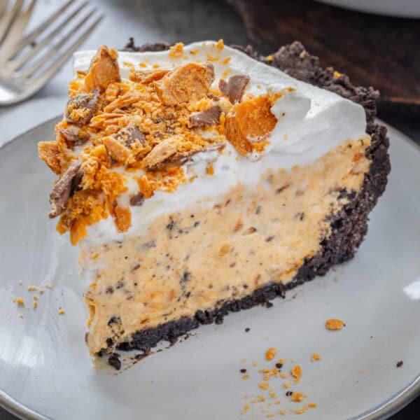 Butterfinger Pie feature