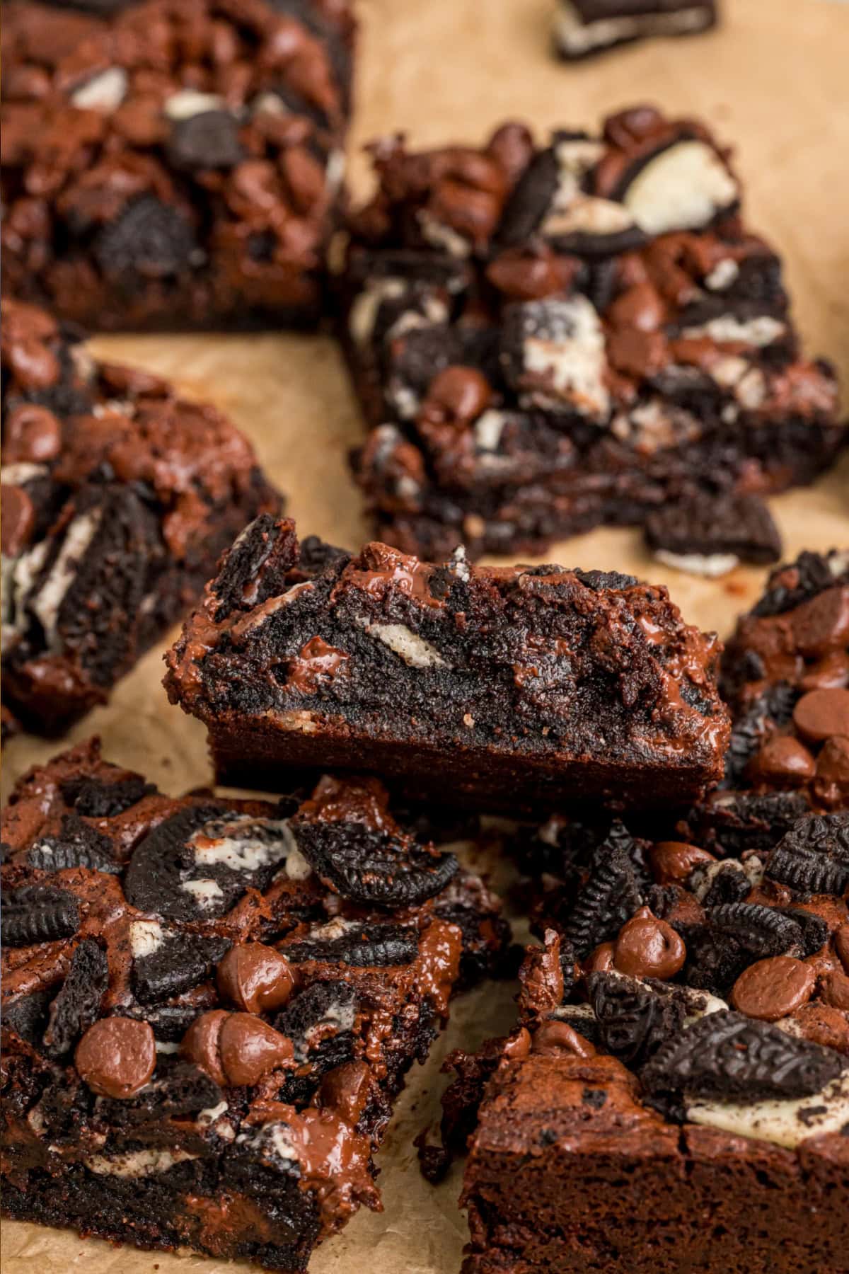 Oreo Brownies side view and top view