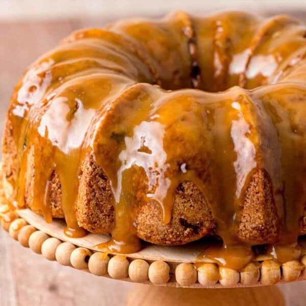 Caramel Apple Bundt Cake feature
