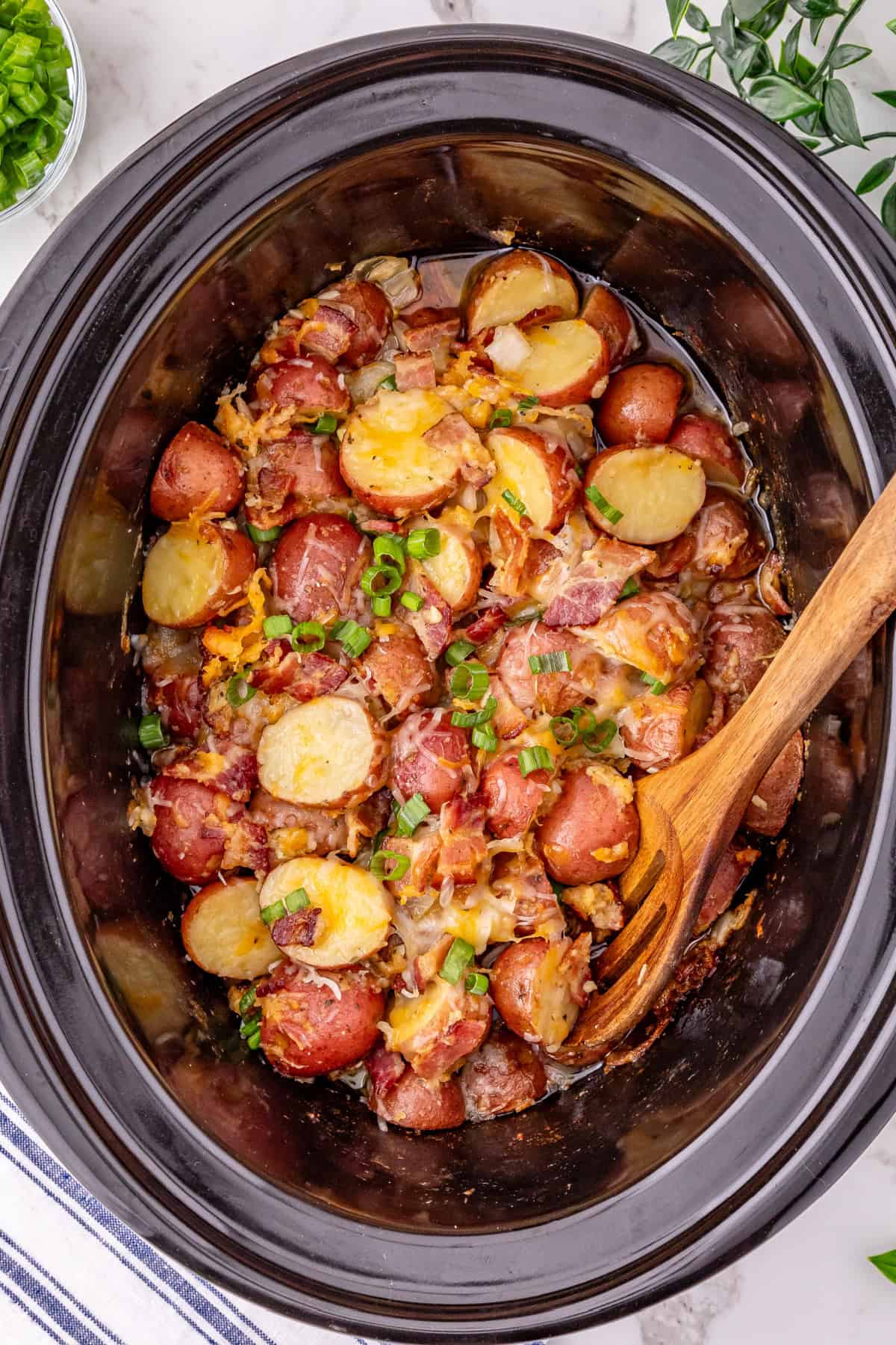 Crock Pot Cheesy Ranch Potatoes