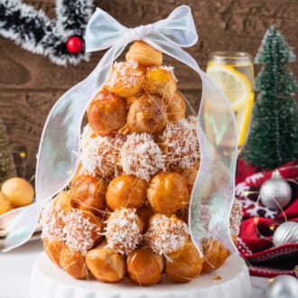 Croquembouche feature