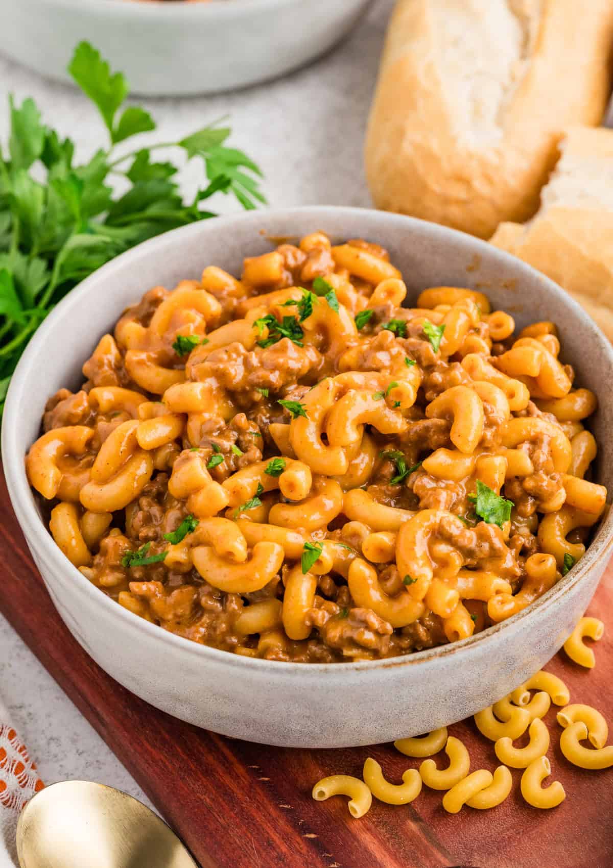 Cheeseburger Mac and Cheese in a bowl