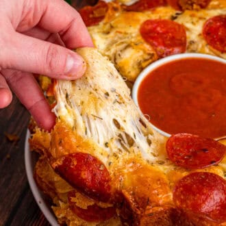 Pizza Pull Apart Bread feature