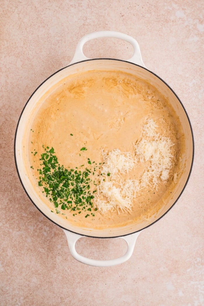 This Lemon Chicken Pasta is a quick, comforting dinner with bright citrus flavor and a rich, creamy sauce that feels restaurant-worthy. Parsley and parmesan added to lemon cream sauce