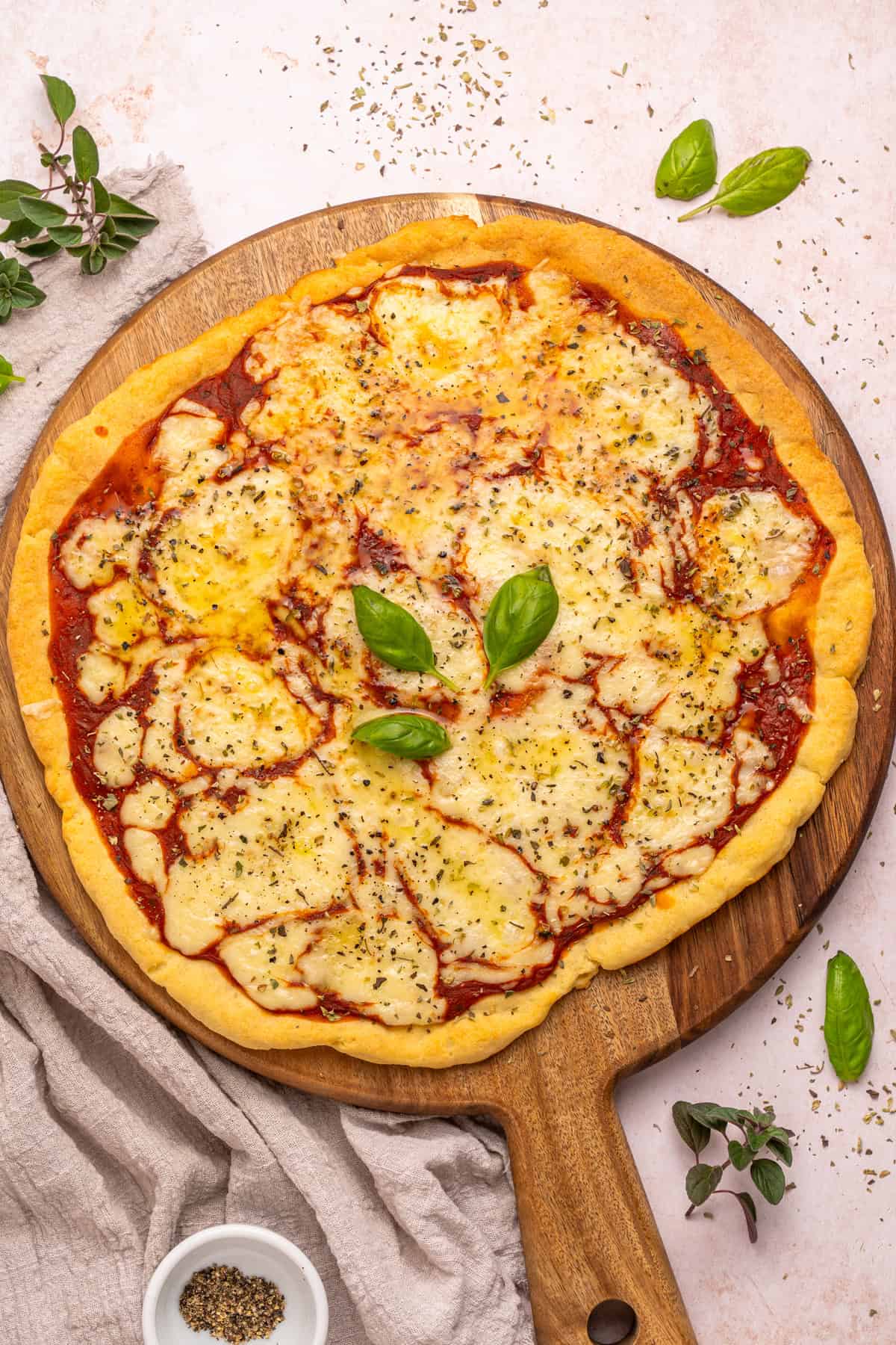 Overhead view of a pizza made with cottage cheese pizza crust