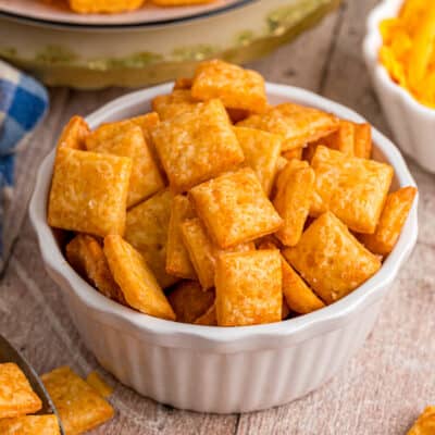 Homemade Cheez-Its Recipe Feature