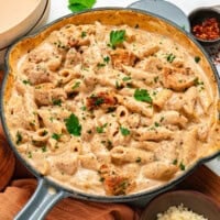 Garlic Parmesan Chicken Pasta feature
